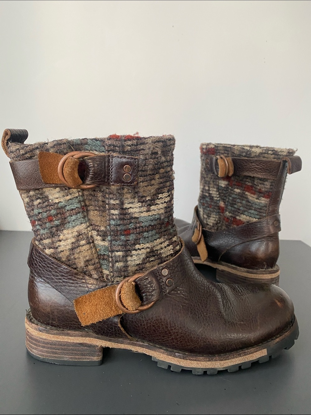 Woolrich Brown Leather & Multicolor Knit Ankle Boots Sz 8 Cottage Granola Girl